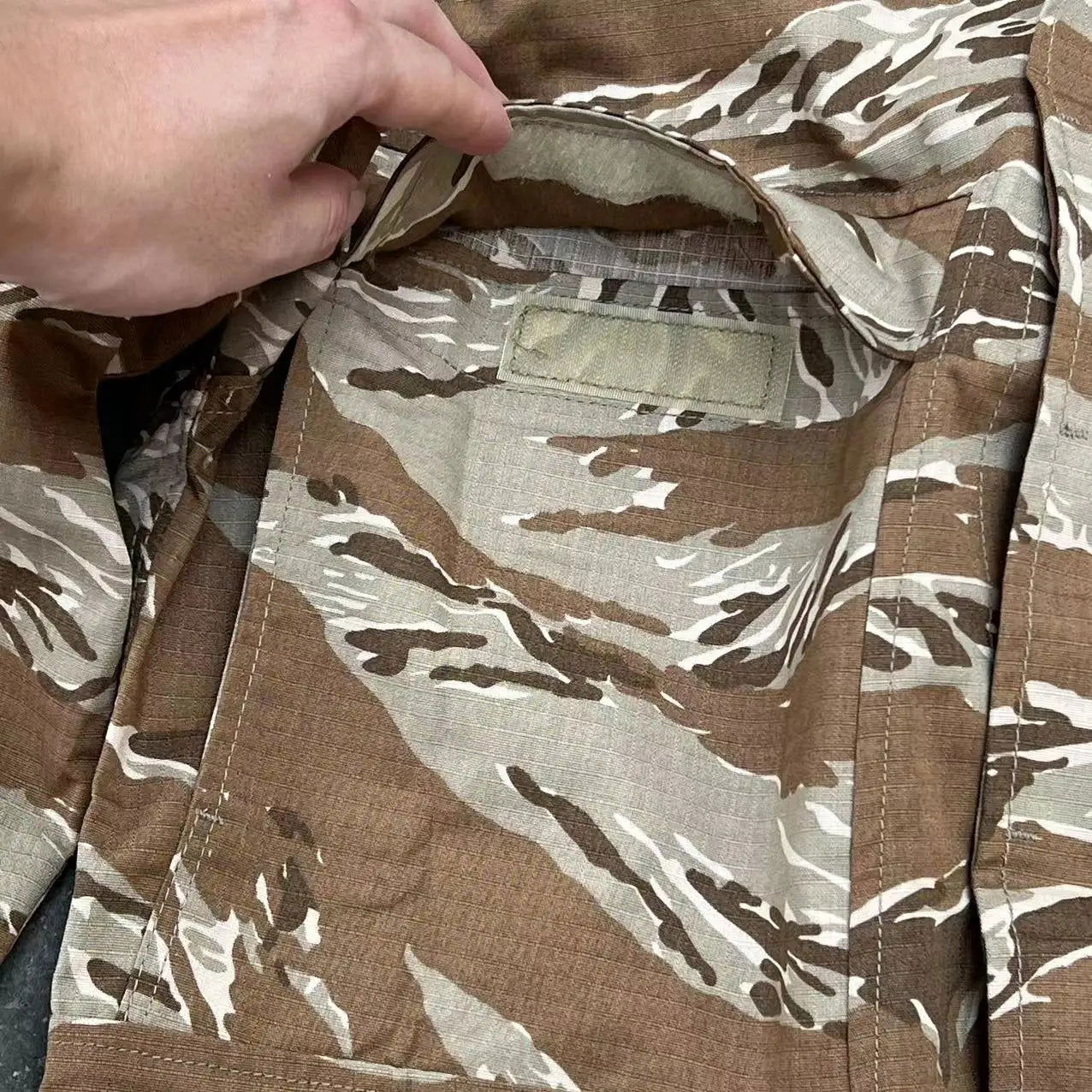 TacticalTom Chemise Treillis Tiger Stripe Desert - Loadout 